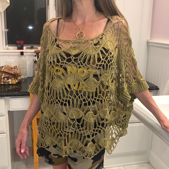 Bronze Crochet Top - Picture 2 of 2